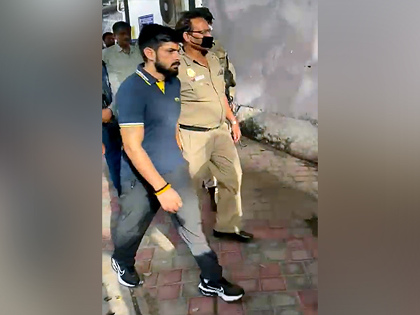 Punjab police arrests Gangster Lawrence Bishnoi in ransom case, gets transit remand from Delhi Court