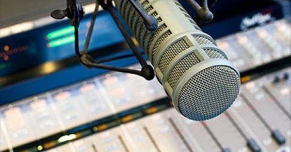 Private FM channels to be permitted to broadcast AIR news