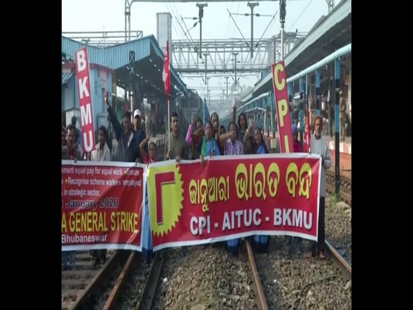 Five hundred protesters detained during 'Bharat Bandh' in Bhubaneswar
