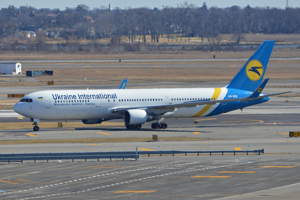 Ukraine International Airlines to cut 900 staff due to coronavirus lockdown
