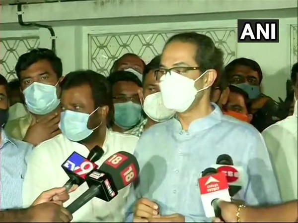 Uddhav Thackeray dials Odisha CM to thank for oxygen supply