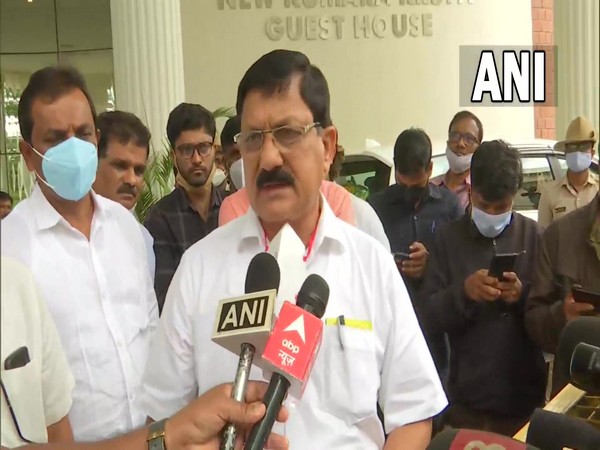 K'taka home min urges Cong to "behave responsibly" and withdraw Mekedatu padayatra