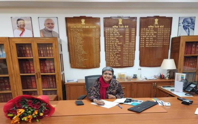 Aruna Nayar takes over charge as Secretary, Railway Board 