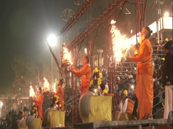 Scenic Saryu Ghat Aarti Lights Up Ayodhya Amid Chilling Winter