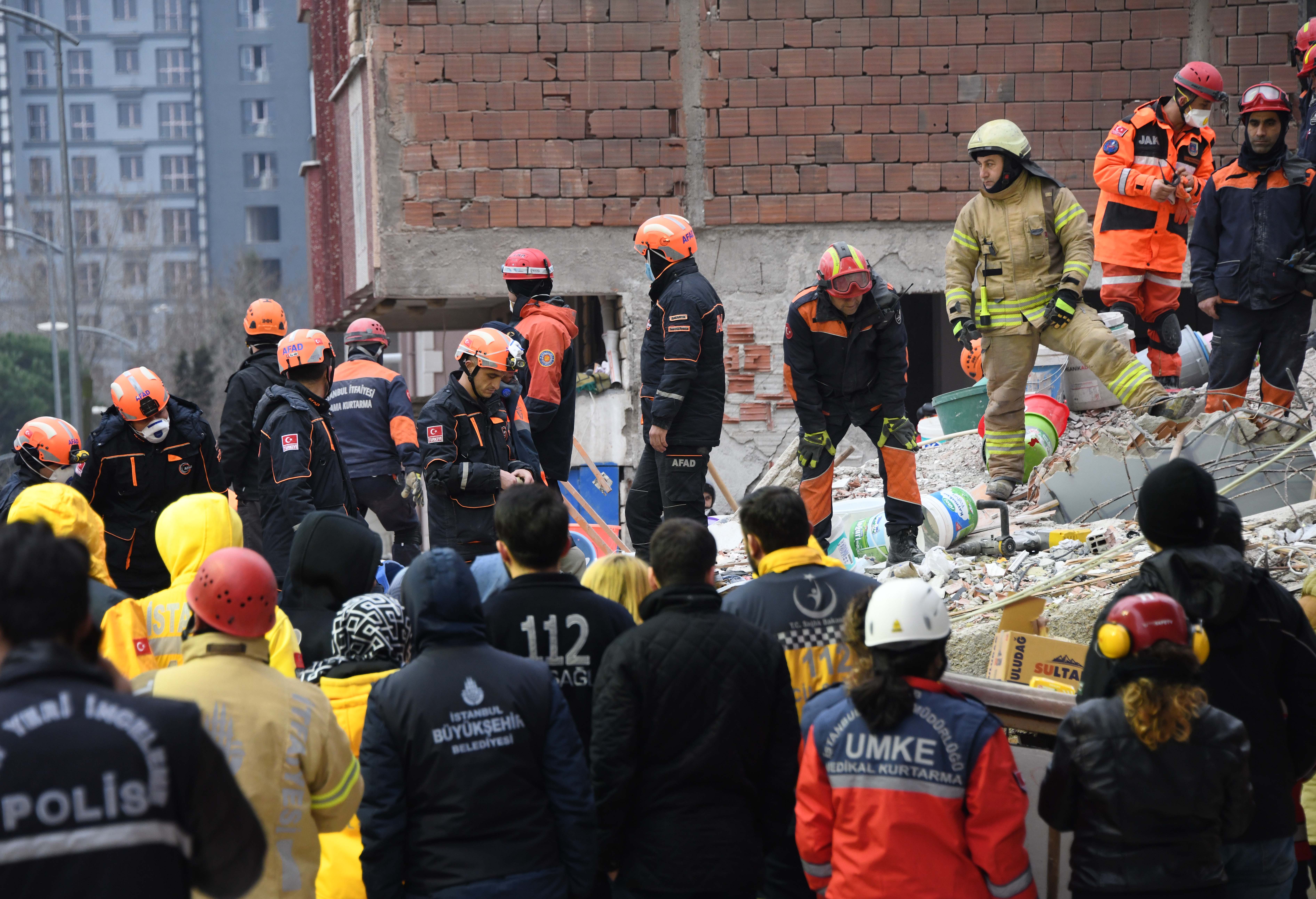 Teenage boy rescued from building in Istanbul after collapse, 14 dead