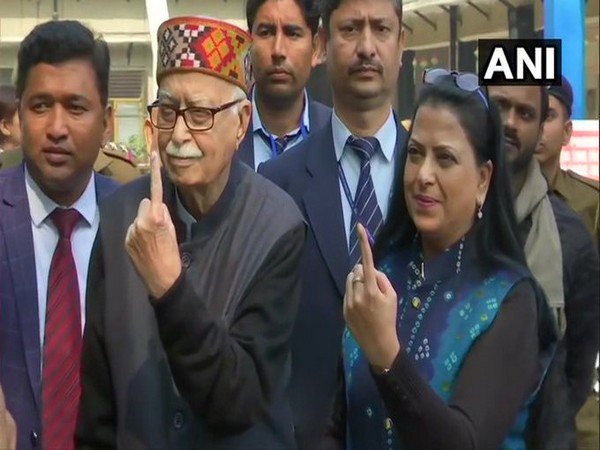 Delhi polls: LK Advani, daughter Pratibha Advani cast vote