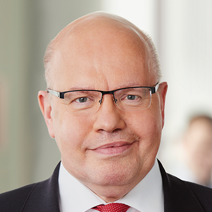 UPDATE 2-German minister Altmaier tumbles from stage at conference, taken to hospital