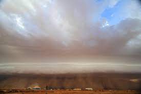 Severe dust storms in Iraq cause breathing problems for thousands - medics