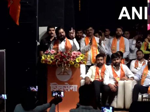 Maharashtra: Ekhnath Shinde hits out at Uddhav Thackeray, says 'No boss or servant in our party'