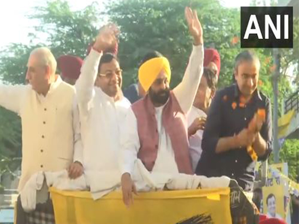 Punjab CM Mann holds roadshow in support of AAP's Kurukshetra candidate Sushil Gupta