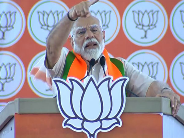 Congress is the "originator" of all problems faced by country: PM Modi in Maharashtra