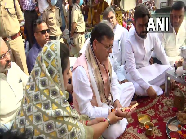 Uttarakhand CM Dhami, his wife offer prayers at 'Har Ki Pauri' in Haridwar
