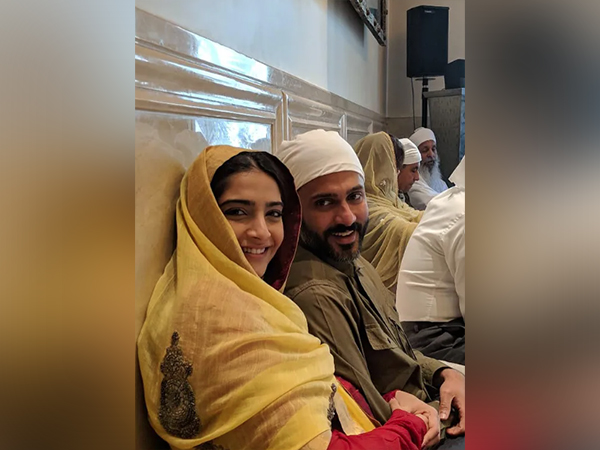 Soon-to-be parents Sonam Kapoor, Anand Ahuja celebrate six years of togetherness