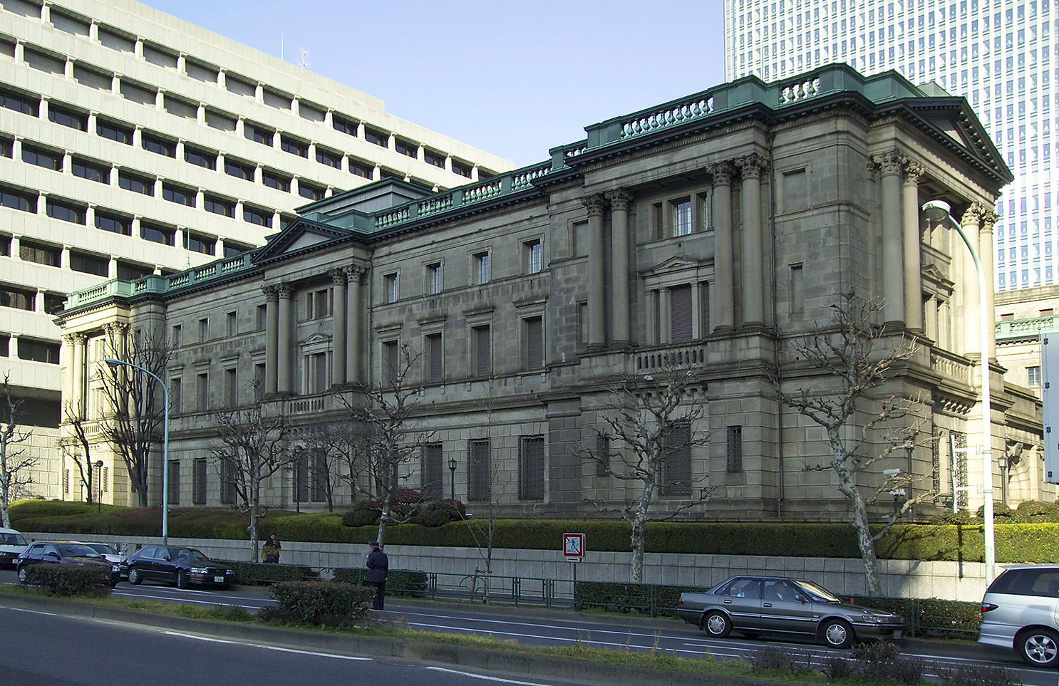 BOJ joins peers to fight coronavirus fallout, ramps up risky asset buying