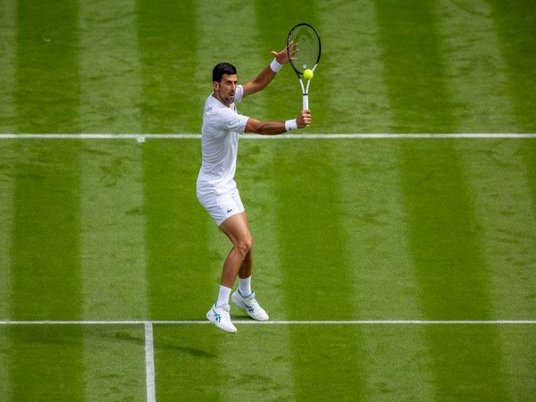 Wimbledon: Novak Djokovic advances to pre-quarters with win over Wawrinka