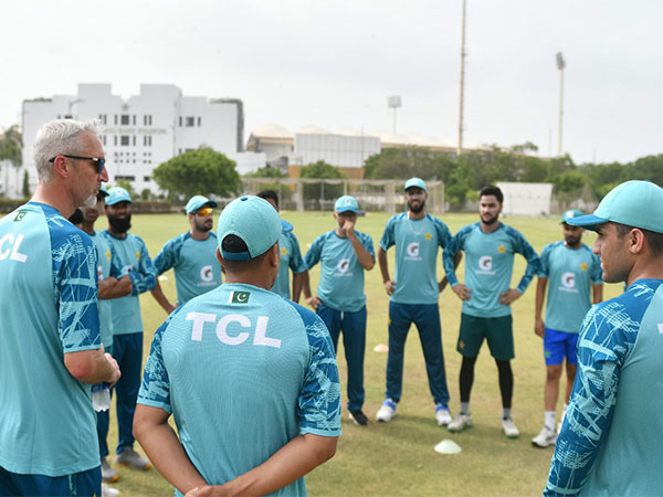 Pakistani Coach Gillespie Emphasizes Fitness Ahead of Bangladesh Series