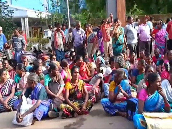 Sanitation Workers Rally in Thoothukudi; Demand Improvements Amid Armstrong's Murder Shockwaves