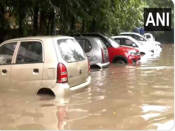 Mumbai Faces Deluge: IMD Issues Orange Alert for Heavy Rain