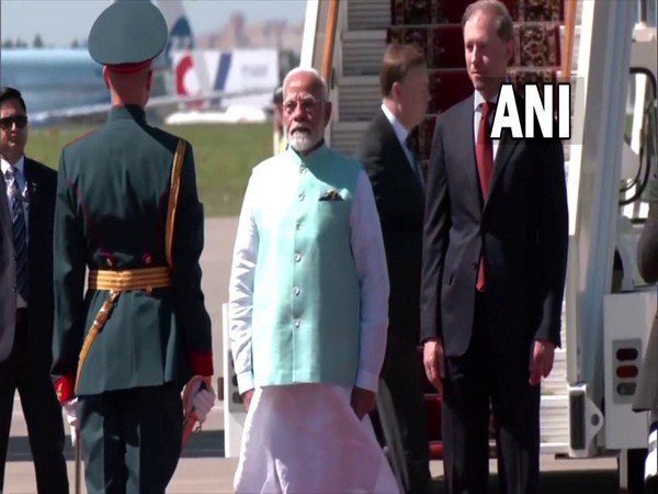 Modi and Putin's Private Meeting Strengthens India-Russia Ties