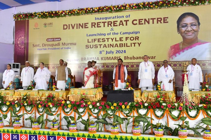 President Inaugurates Divine Retreat Centre, Launches 'Lifestyle for Sustainability' Campaign