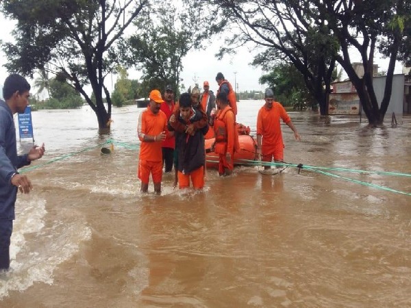 Maharashtra floods: Rescue teams to reach flood-affected areas, CM demands 5 more NDRF teams