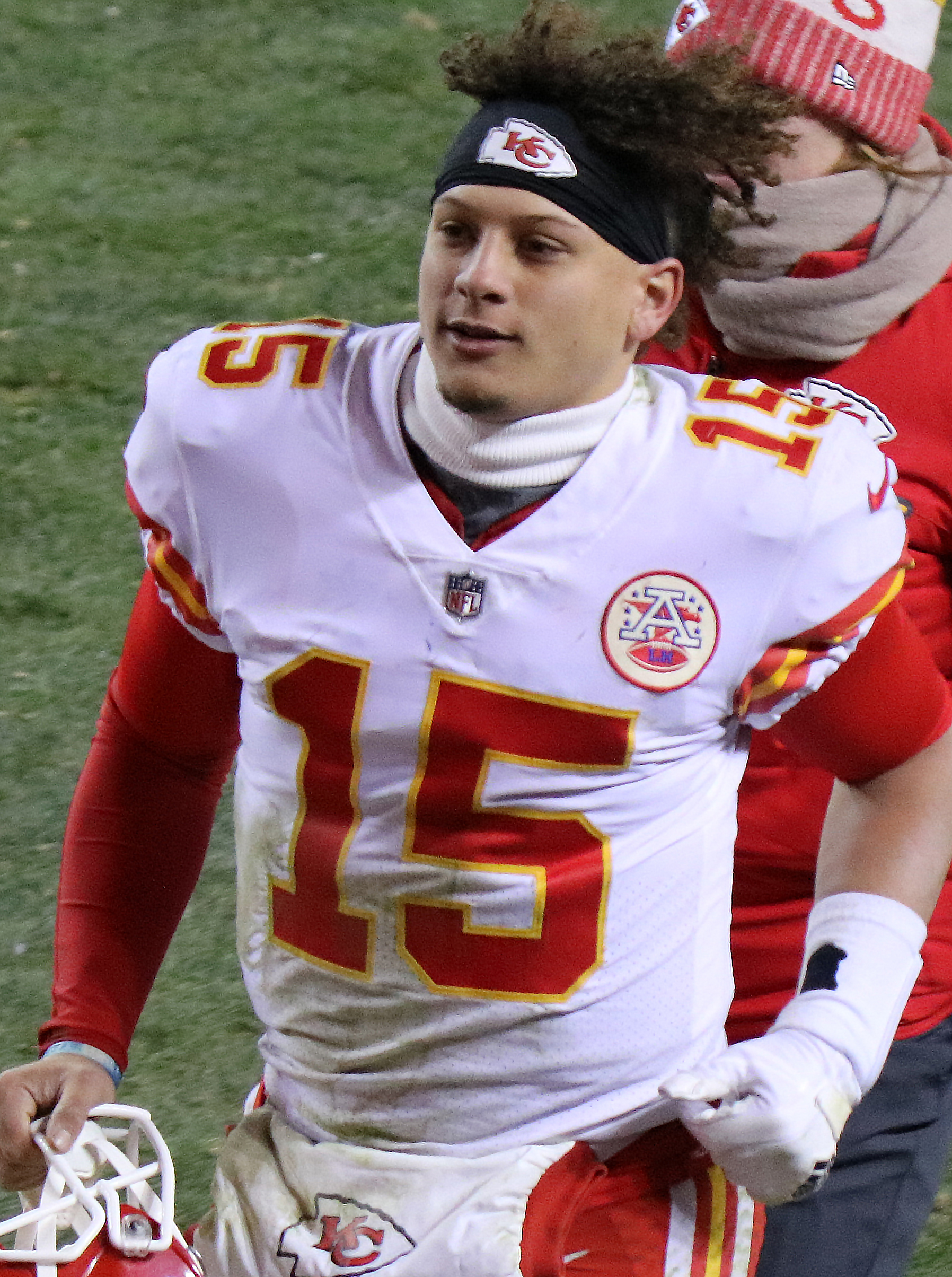 Mahomes, Chiefs romp over Broncos in snow