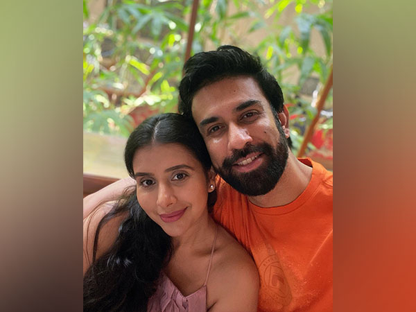 Rajeev Sen shares picture with Charu Asopa amidst divorce rumours 