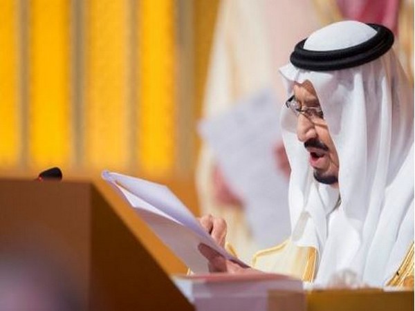 Saudi king replaces energy minister, naming one of his sons