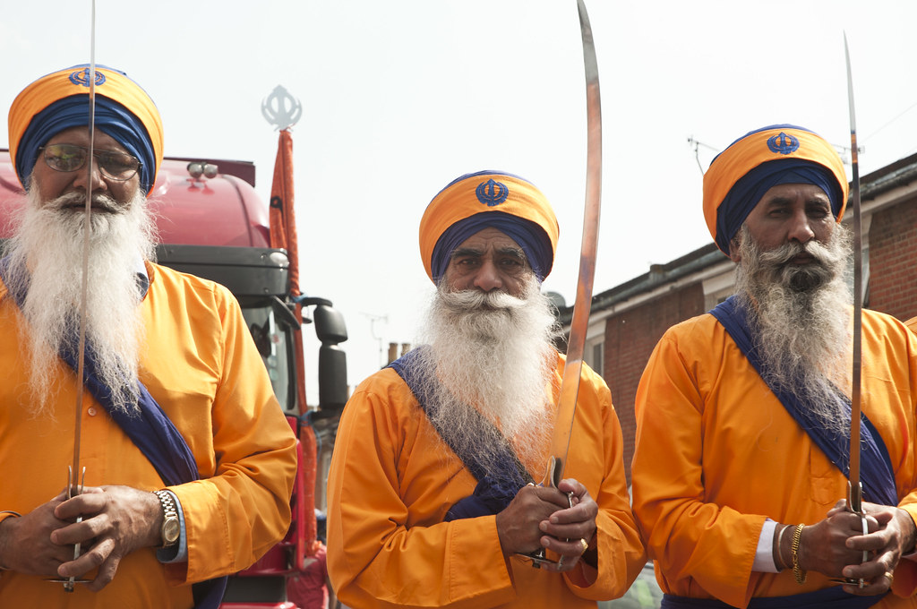 4,500 Pakistani Sikhs participate in prayers at Kartarpur to mark Guru Nanak's death anniv