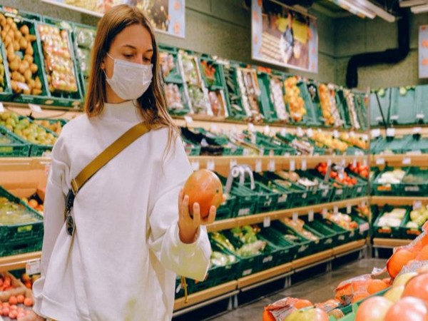 Healthier supermarket layout improves customers' food choices, study shows