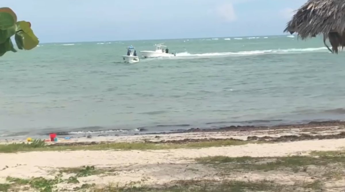 27 Cuban immigrants jump from boat and swam to Florida shore
