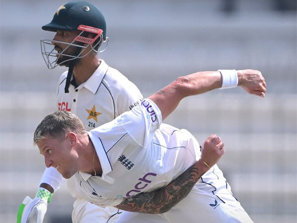 England Battles Heat and Pakistan on Tough Day 2 of Multan Test