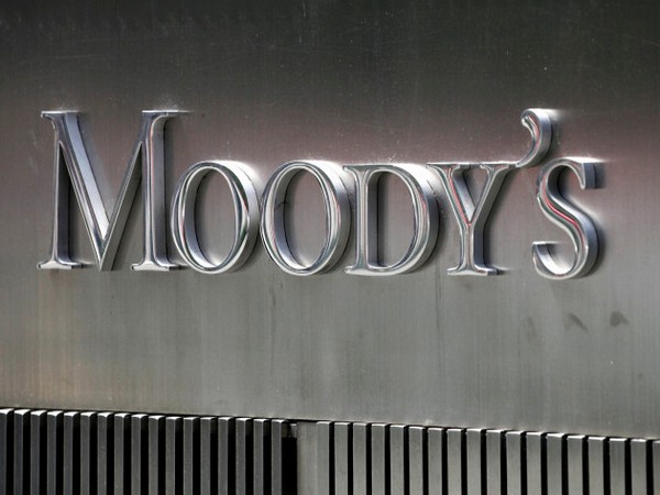 Moody's changes India's outlook to negative from stable, affirms Baa2 ratings