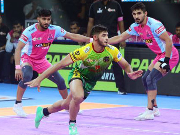 Thrilling Comeback: Patna Pirates Edge Jaipur Pink Panthers in Nail-biting Finish