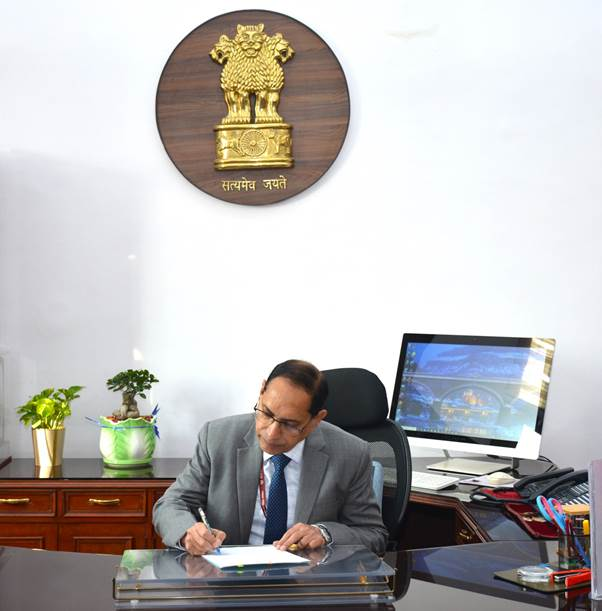 Tuhin Kanta Pandey Takes Charge as Revenue Secretary, Finance Ministry 

