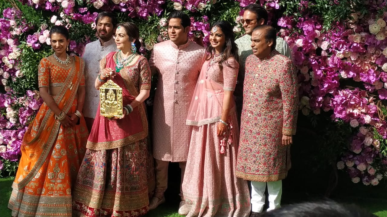 Akash Ambani weds Shloka Mehta in magnanimous ceremony in Mumbai, Jio Centre hosts baraat