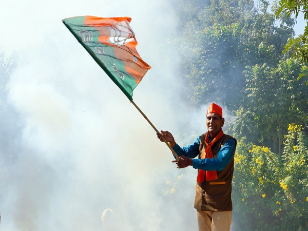 LS Polls: BJP to hold late night meeting to finalise remaining seats in Gujarat, MP and Telangana