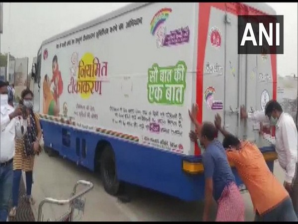 Transport vehicle carrying COVID-19 vaccine breaks down in Patna