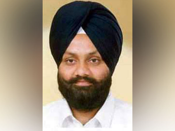 Akali Dal leader Inder Iqbal Singh Atwal, AIADMK'S Dr Maitreyan to join BJP