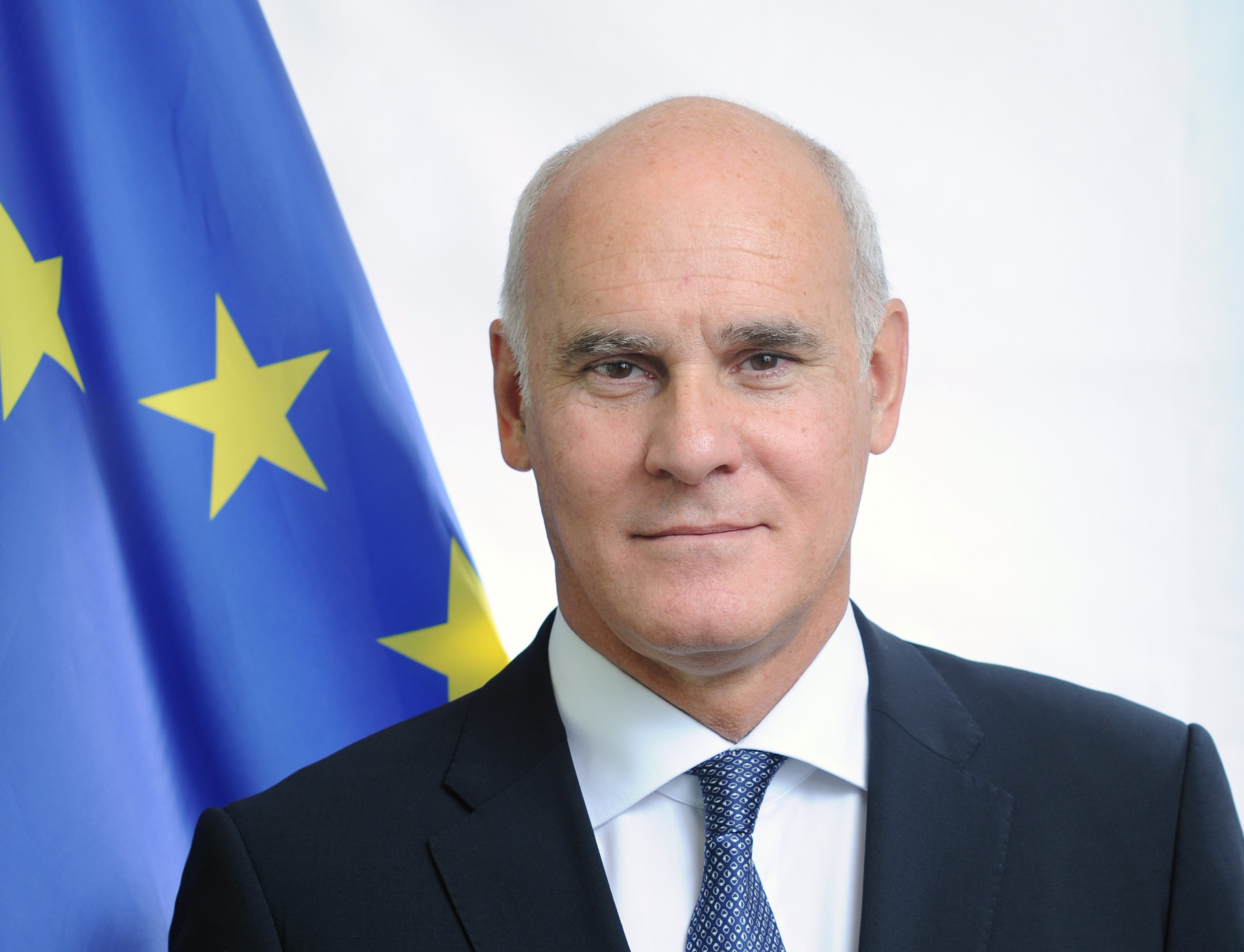 EU says ready to restart talks on N.Ireland protocol, envoy says