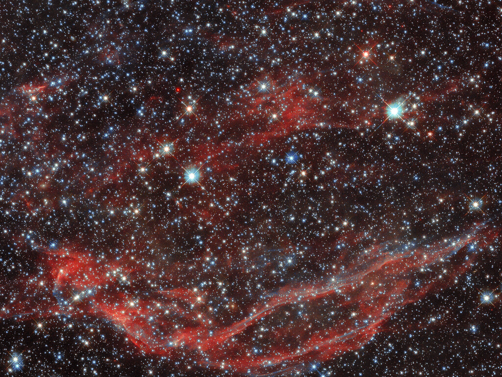 Hubble captures tattered remnant of a supernova: Check out this spectacular image