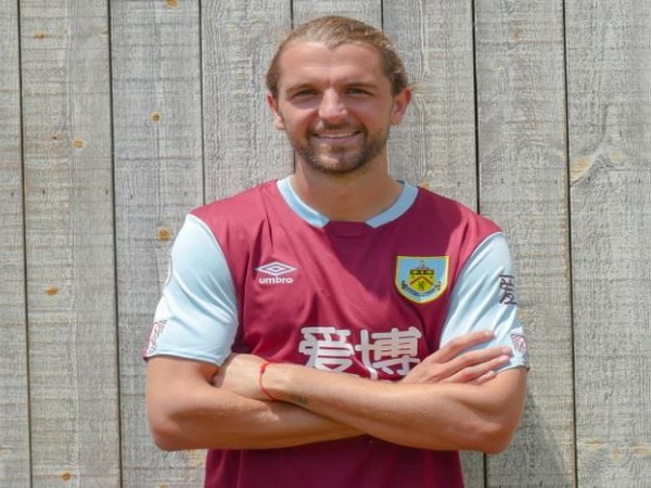 Jay Rodriguez joins Burnley on two-year contract