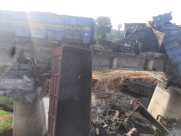 Goods train derails near Chhattisgarh- MP border 