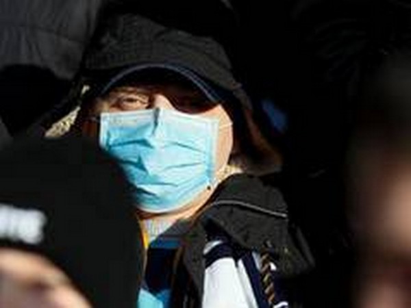 COVID SCIENCE-Breathing with face mask does not alter oxygen level; virus can last 9 hours on skin