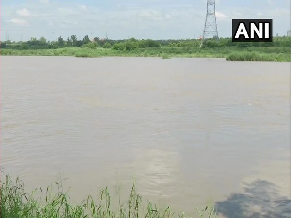 Yamuna flowing above warning mark in Delhi, likely to swell further