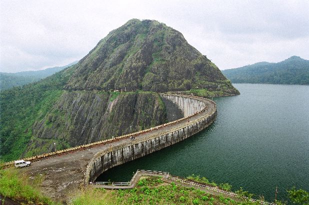 The water level in the Idukki reservoir continues to rise, and shutter height increased
