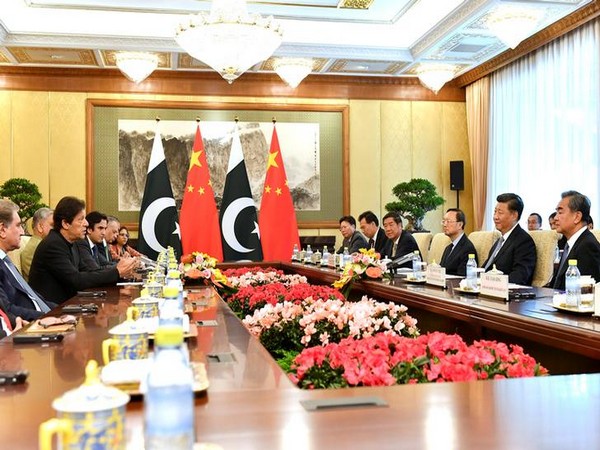 Pakistan PM Imran Khan meets Chinese President Xi Jinping