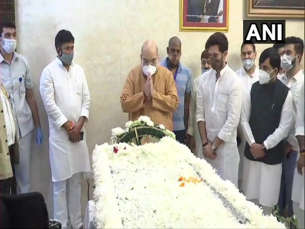 Amit Shah pays last respects to Ram Vilas Paswan 