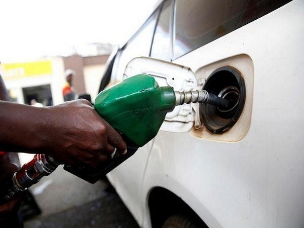 Daily commuters in Delhi lament increasing fuel prices
