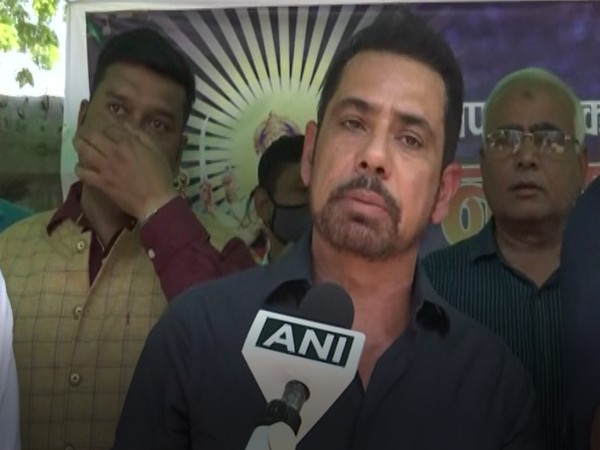 Had my wife, Rahul not been there, no legal action would have been taken against Ashish Mishra: Robert Vadra